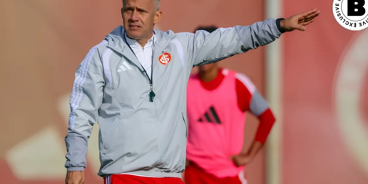 Bahia perde espaço no Inter com esquema ousado de Eduardo Baptista