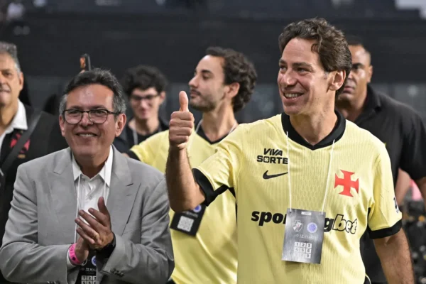 Lamacchia vence leilão e promete revolucionar o Vasco