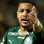 Vitor Roque no Palmeiras: quando o potencial não vira realidade em campo
