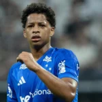 Zé Lucas merece ser titular no Cruzeiro e ganhar sequência com Artur Jorge