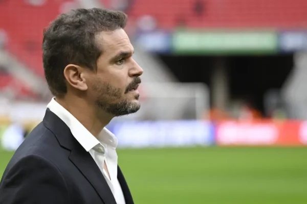 Vasco aposta em Brenner e define plano para o ataque na reta final