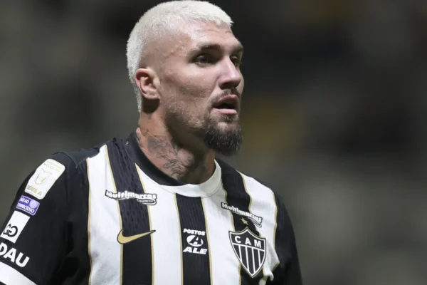 Santos cai na Sul-Americana: erros de Lyanco definem eliminação na Arena MRV