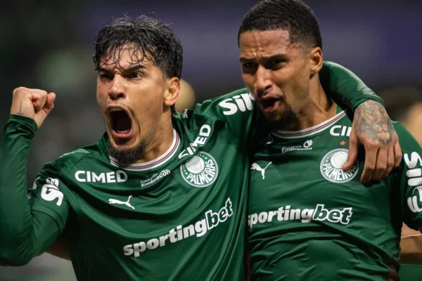 Palmeiras mira R$ 60 milhões para novo máster; gigante chinesa pode crescer