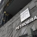 Petrobras sobe diesel em R$ 1, mas subsídio zera efeito no bolso
