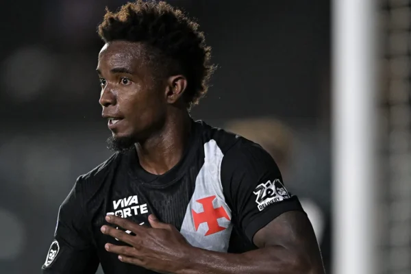 Thiago Mendes detona Vitória: ‘Falta de respeito virou combustível’