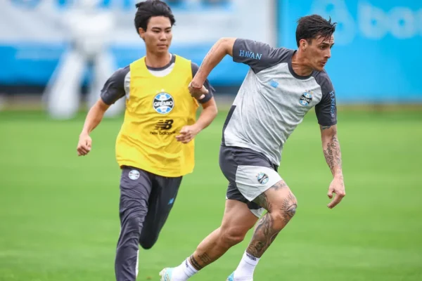 Grêmio intensifica treinos táticos com Renato Portaluppi visando duelo contra o Remo