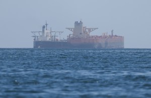 Petróleo recua com diplomacia entre EUA e Irã no radar do mercado