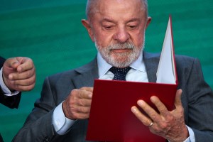 PT oficializa ‘Exército de Lula’ no WhatsApp após batalha no TSE