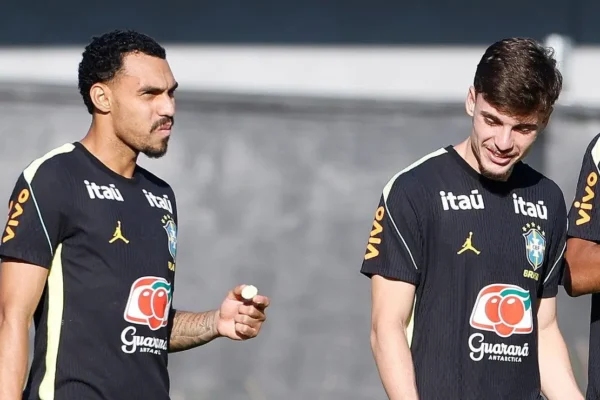 Corinthians: trio deve ficar no banco em Austrália x Brasil