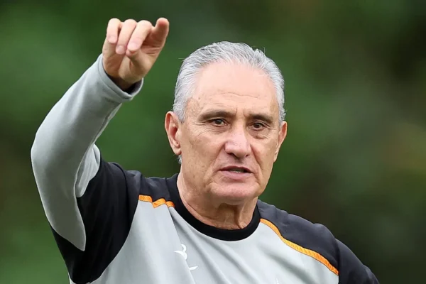 Tite mantém base do Botafogo contra o Inter, mas com três baixas confirmadas