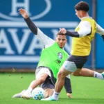 Renato revoluciona o Grêmio: jovens brilham e Gustavo Martins ganha chance no meio-campo