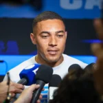 Carlos Vinícius rompe o silêncio e crava foco total na salvação do Grêmio