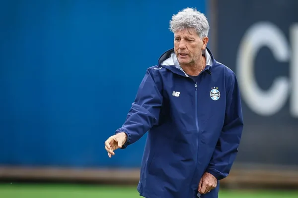 Renato escala Grêmio com mudanças para decisão contra o Coritiba