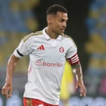 Inter vacila no fim e perde para o Fluminense no Maracanã