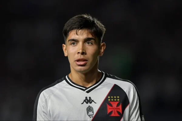 Vasco planeja 2027 e avalia retorno de quatro emprestados