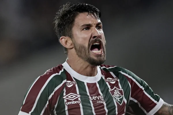 Fluminense avalia retorno de emprestados para 2027; veja os nomes