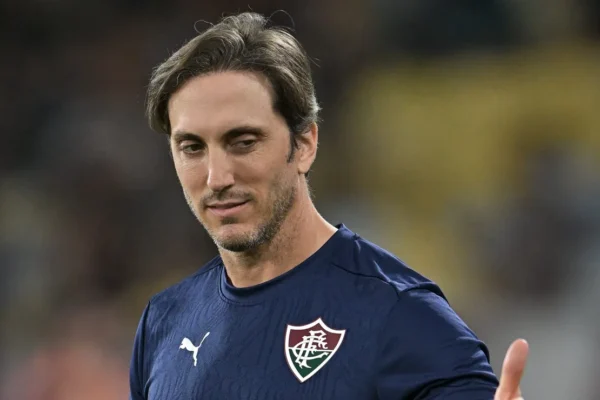 Corinthians sonda Zubeldía e Ramón Díaz: estilos parecidos, retrospectos distintos