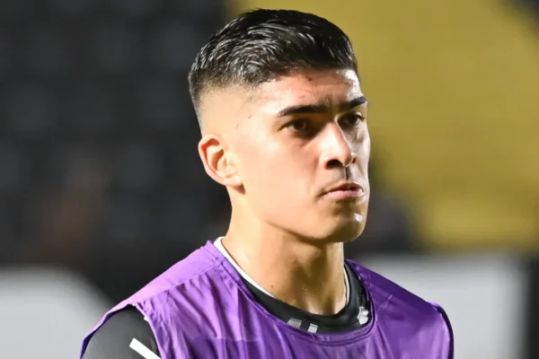 Santos na corda bamba: novos transferbans e fama de caloteiro no mercado