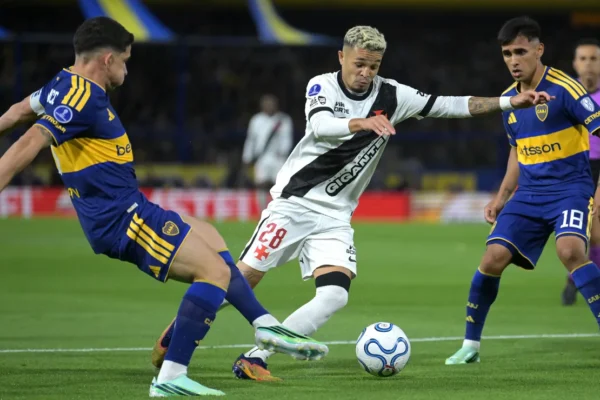 Vasco surpreende Boca em La Bombonera e abre vantagem na Sul-Americana