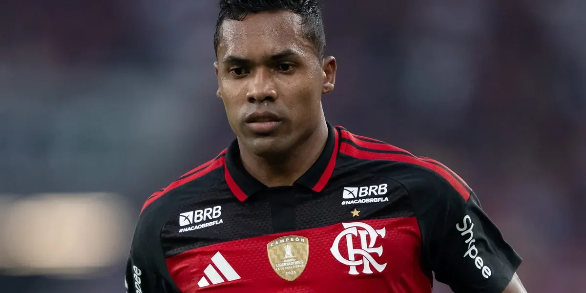 Alex Sandro critica calendário e celebra vitória do Flamengo no clássico