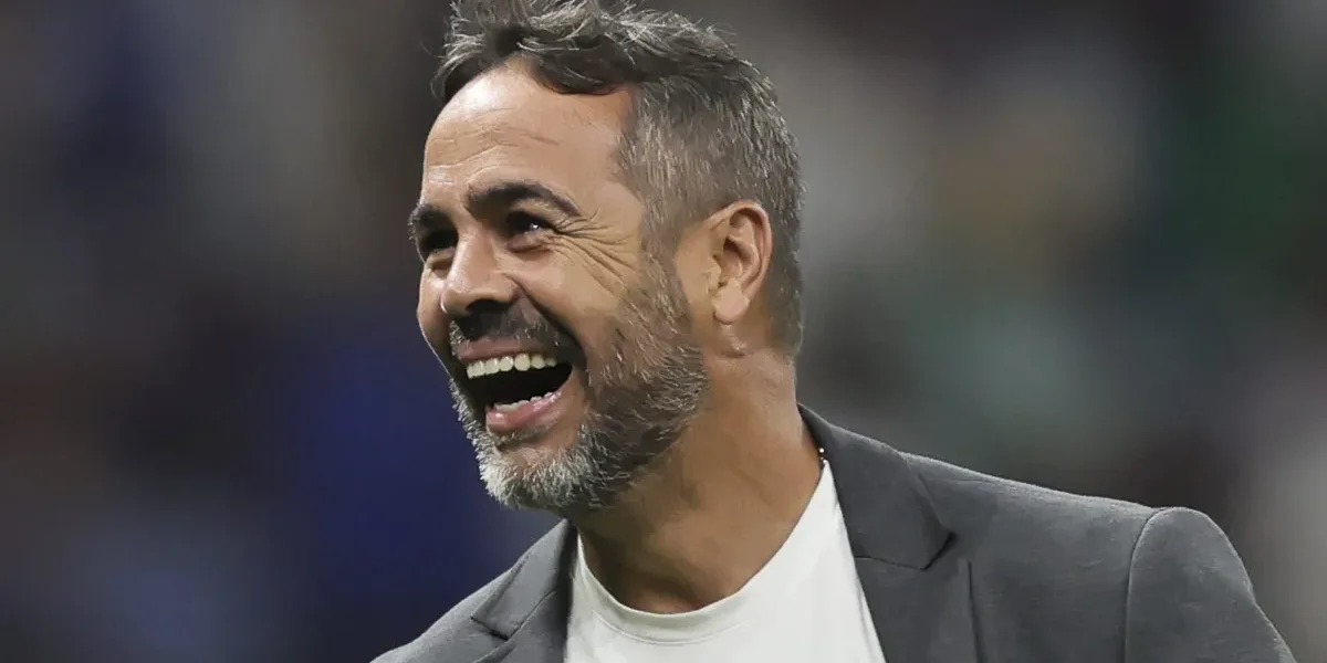 Artur Jorge exalta Matheus Pereira e Jonathan Jesus no Cruzeiro