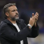 Artur Jorge explode contra crítica e defende números do Cruzeiro no Brasileirão
