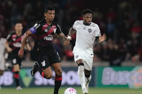 Galo empata em 2 a 2 com Athletico-PR na Arena da Baixada