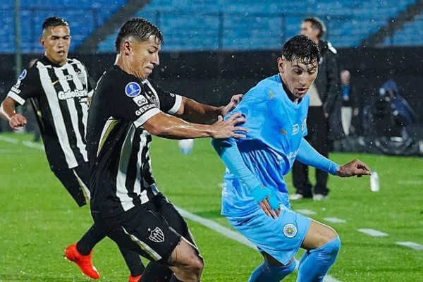 Galo sofre no Uruguai, mas garante vaga na final da Sul-Americana