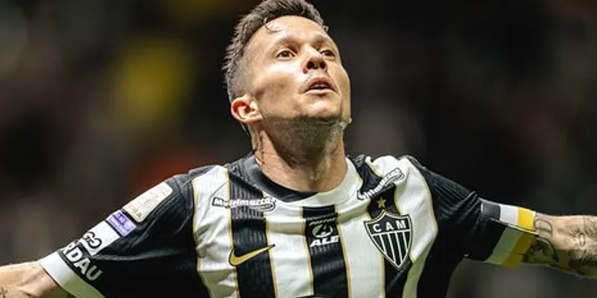 Galo vence Bragantino e assume 7º lugar no Brasileirão