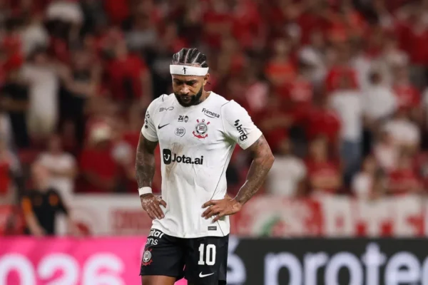Corinthians afunda: 7ª derrota seguida no Brasileirão após tropeço contra o Inter
