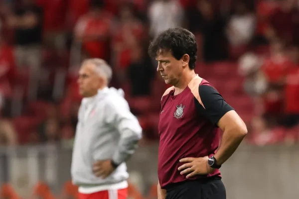 Corinthians demite Diniz após 7ª derrota seguida no Brasileirão
