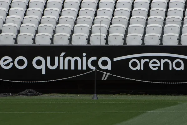 Corinthians e Caixa Ignoram Pressão e Mantêm Acordo de R$ 630 Milhões
