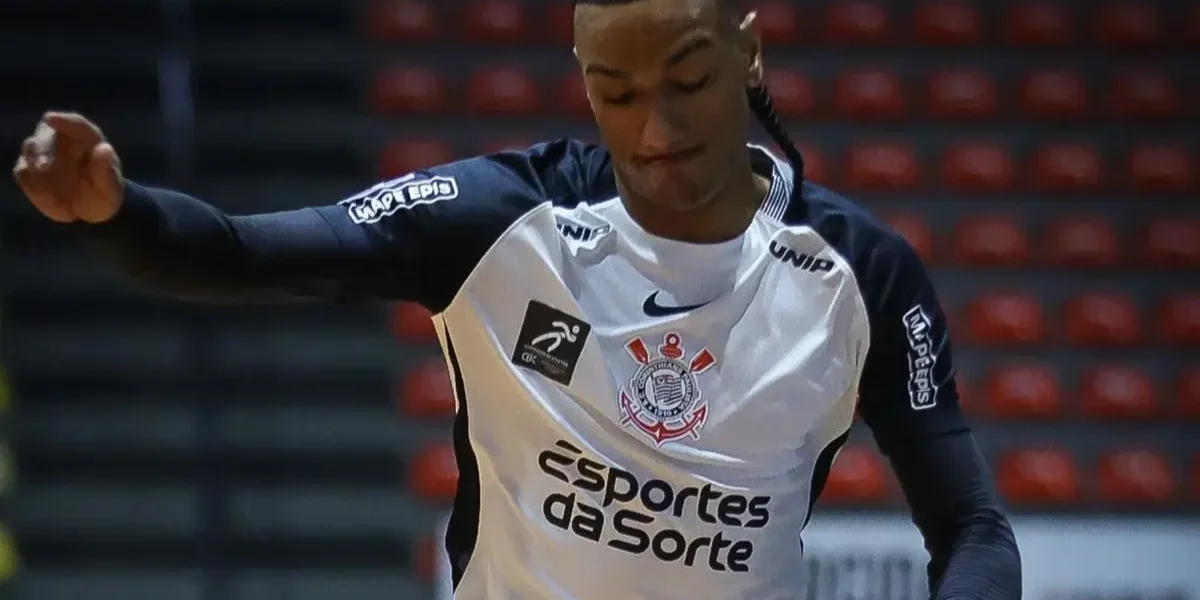 Corinthians vende joia do futsal para o Azuriz após teste no Sub-20