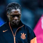 Seedorf sob pressão: Corinthians não vai insistir até cair, diz bastidor
