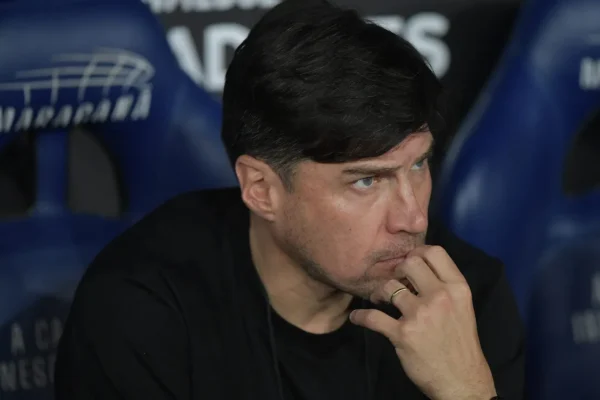 Ex-Inter Medina e Alario vão à final da Libertadores pelo Estudiantes