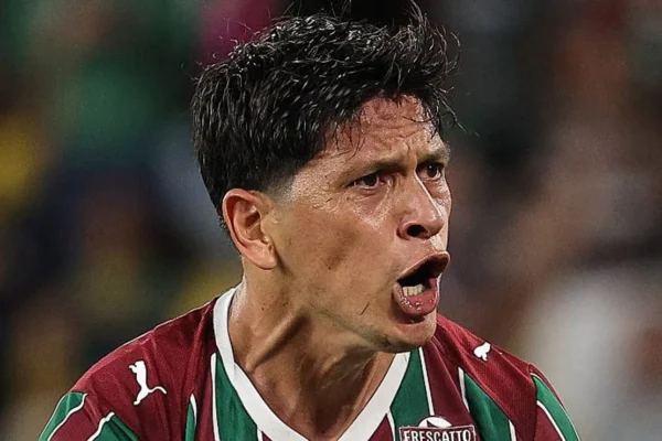 Cano avança em recuperação e sonha com volta na Libertadores