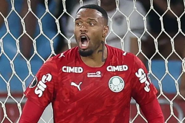 Palmeiras vence Fluminense, mas erro de Carlos Miguel vira dor de cabeça