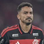 Danilo quebra o silêncio após fratura no Fla-Flu e emociona a Nação