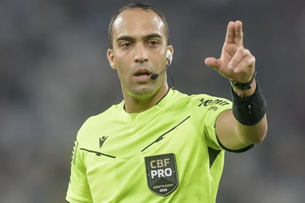 CBF escala Davi de Oliveira Lacerda para Inter x Botafogo no Beira-Rio