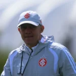 Eduardo Baptista corta Matheus Cunha e Félix Torres do Inter