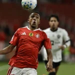 Eliasson no Inter: 28 minutos e nenhuma chance com Eduardo Baptista