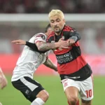Muslera brilha nos pênaltis e Estudiantes elimina o Flamengo da Libertadores
