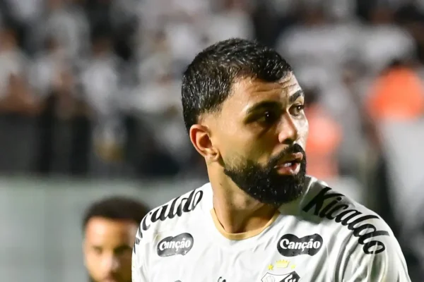 Vila Belmiro não é mais alçapão: Santos brilha mesmo é fora de casa