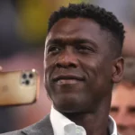 Corinthians dá chapéu no Fluminense e contrata Seedorf até 2027