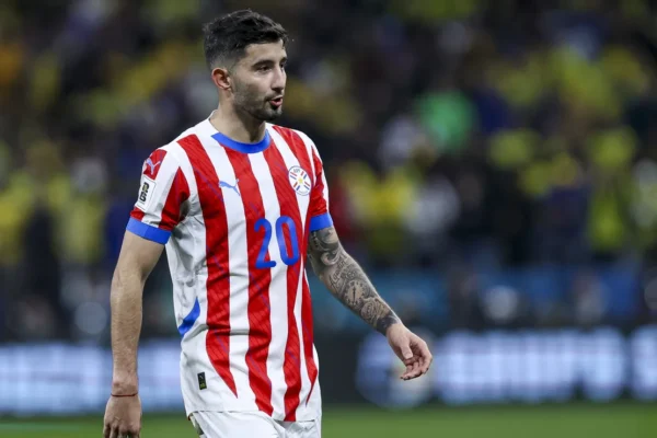 Villasanti é liberado e comanda o Grêmio contra o Remo no Mangueirão