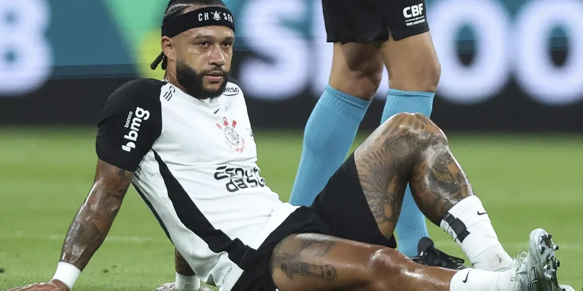Torcidas do Corinthians exigem saída de Marcelo Paz e afastamento de Memphis