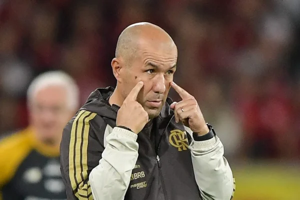 Flamengo frustra torcida na Argentina: Jardim sob pressão imediata