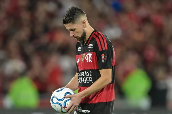 Flamengo nega antidoping de Jorginho e craque joga contra o Vasco