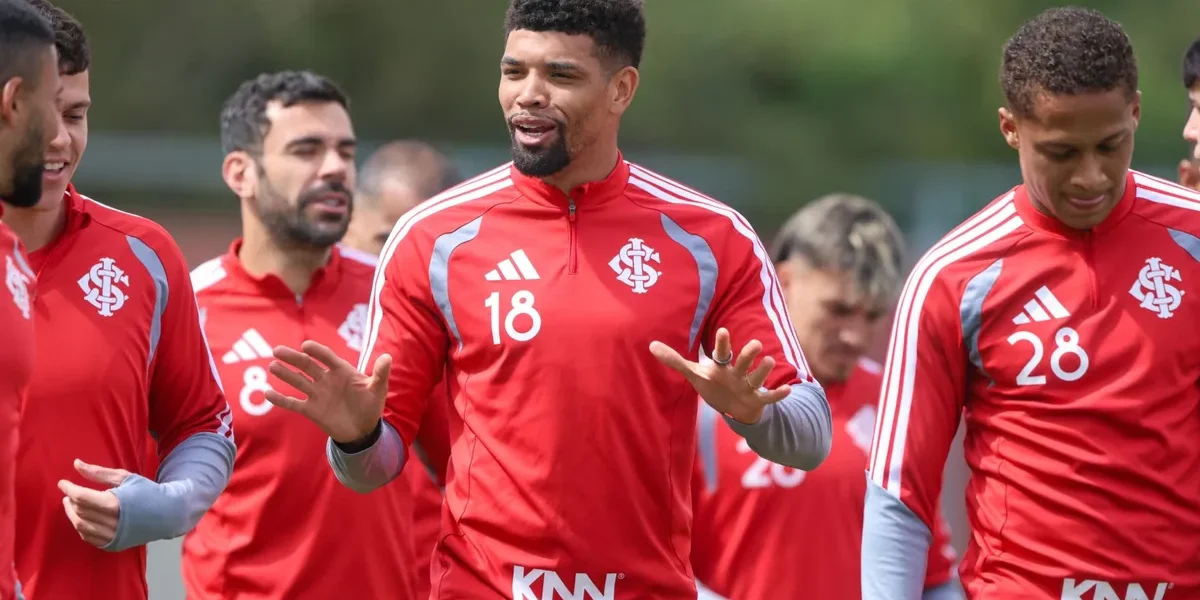 Juninho cresce e briga por vaga na zaga do Inter contra o Corinthians