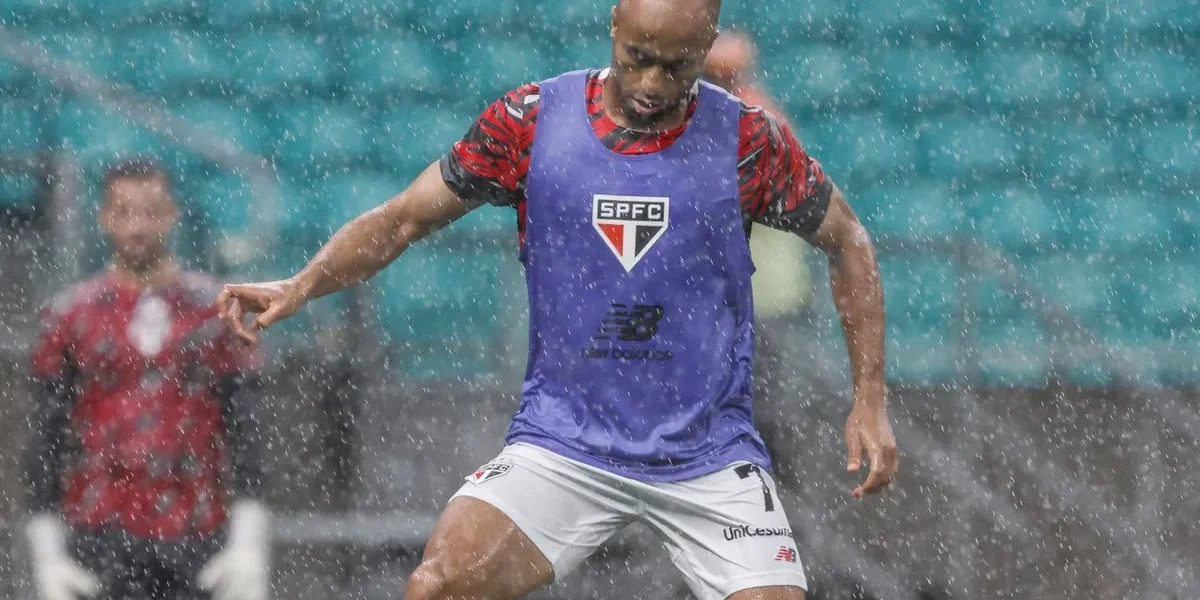 São Paulo vacila de novo, leva dois gols cedo do Bahia e jejum fora de casa cresce
